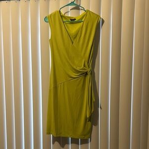 Elegant lime Green Sleeveless Dress